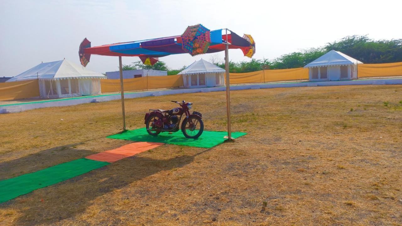 Kutch Classic Resort Camp Dhordo Екстериор снимка