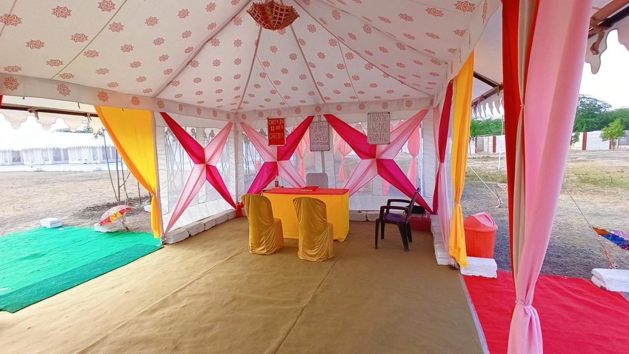 Kutch Classic Resort Camp Dhordo Екстериор снимка