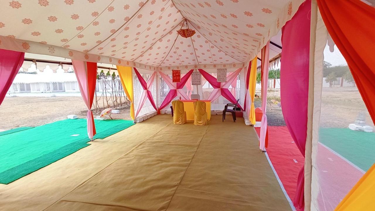 Kutch Classic Resort Camp Dhordo Екстериор снимка