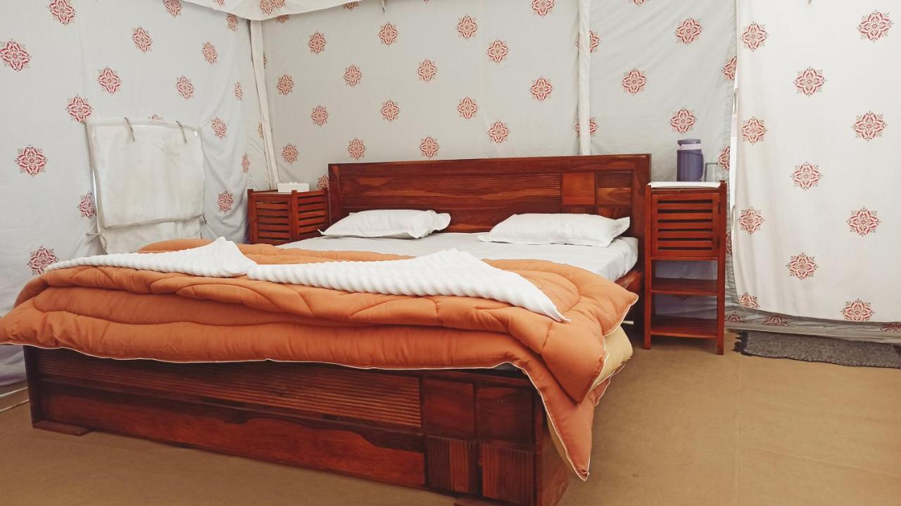 Kutch Classic Resort Camp Dhordo Екстериор снимка
