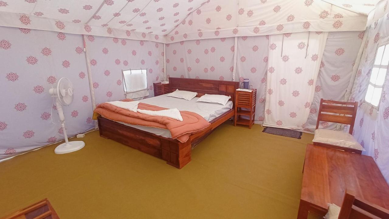 Kutch Classic Resort Camp Dhordo Екстериор снимка