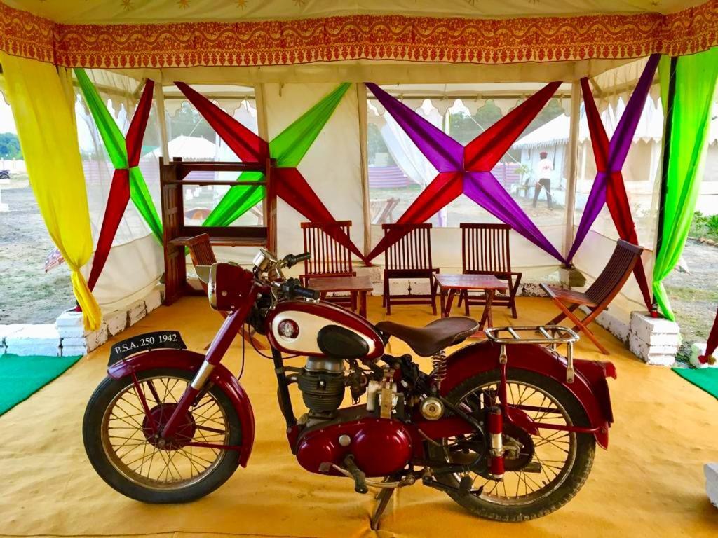 Kutch Classic Resort Camp Dhordo Екстериор снимка