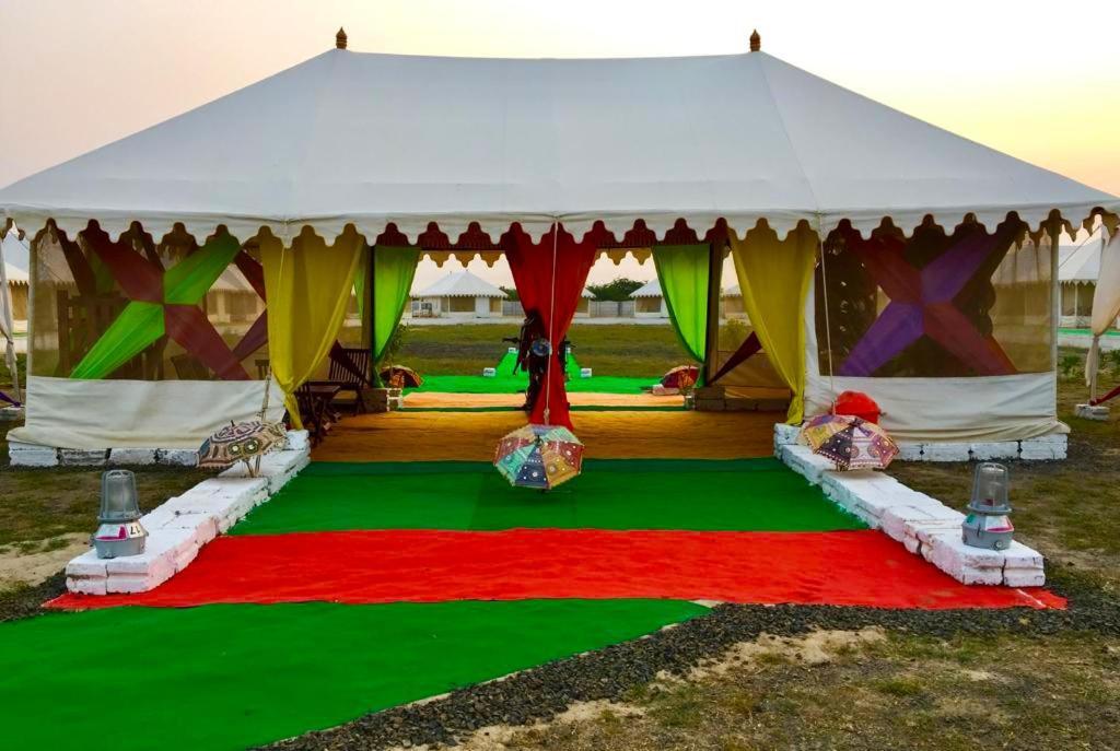 Kutch Classic Resort Camp Dhordo Екстериор снимка